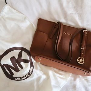 Michael Kors Jet Set Top Zip Saffiano Leather Tote